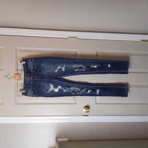 KanCan Distressed Jeans